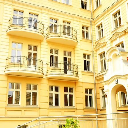 Hotel Przy Baszcie Legnica Bagian luar foto